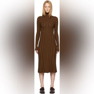 LVIR Turtleneck Dress